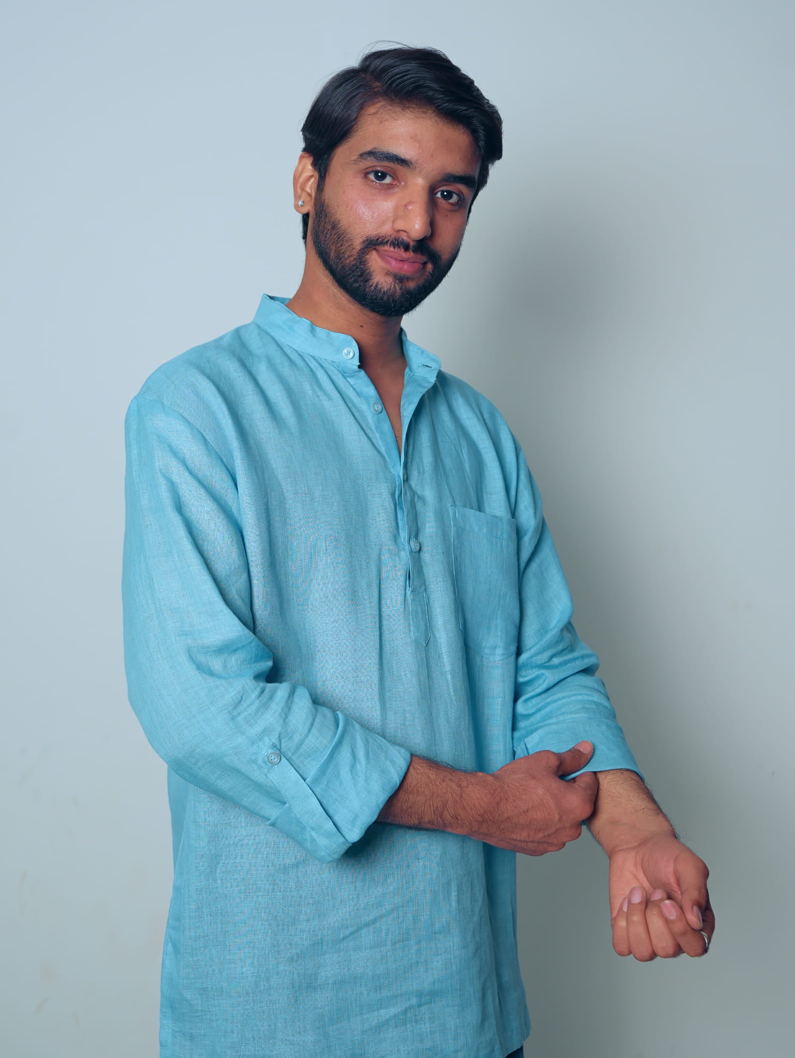 Aasmani light blue premium linen short kurta by Mr.Saa (Mr.सा)